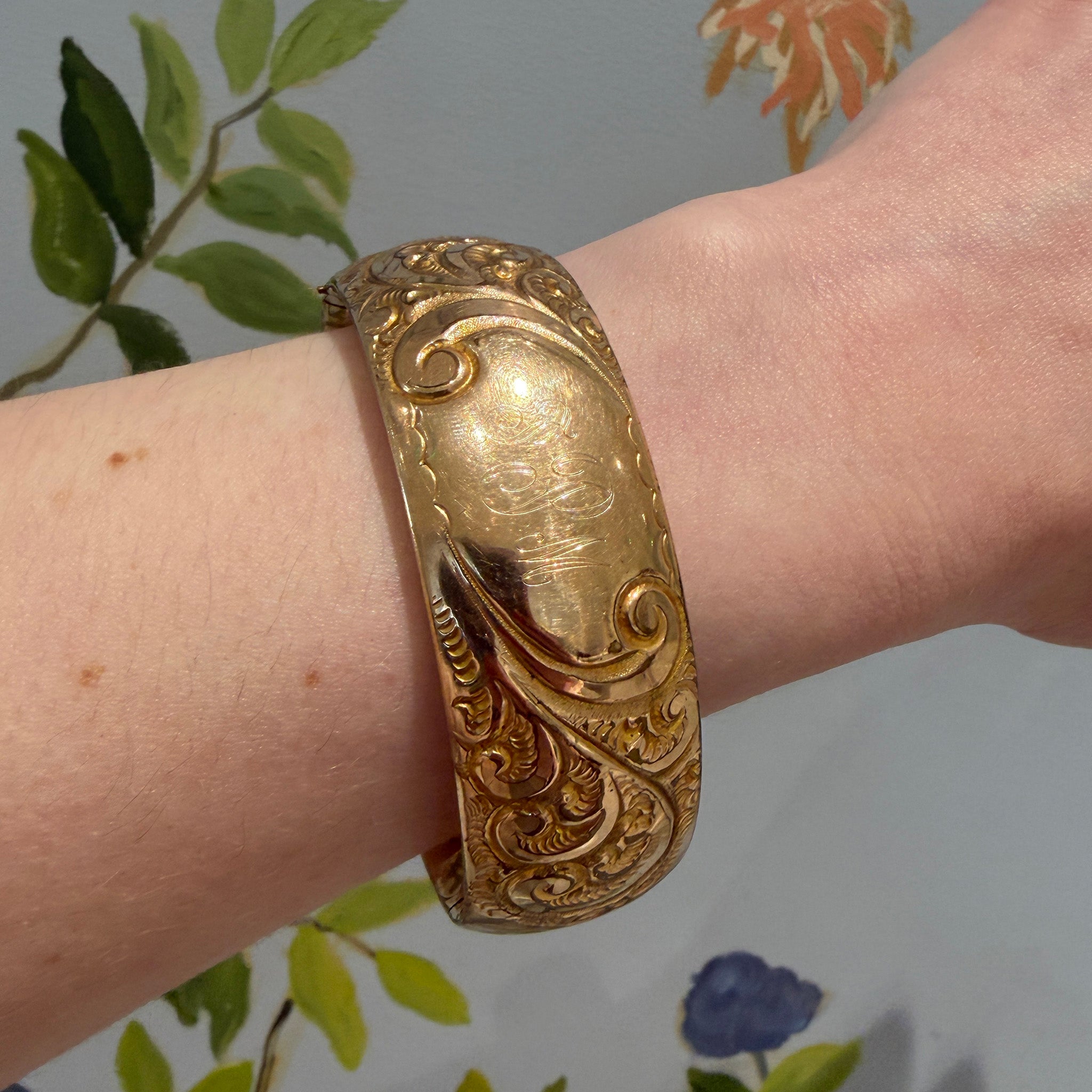 Vintage Engraved Scroll Pattern Gold-Filled Wide Bangle