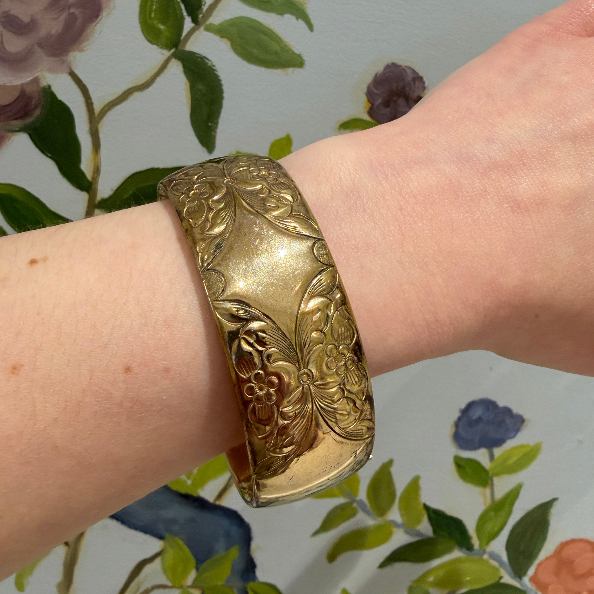 Vintage Engraved Floral Pattern Gold-Filled Wide Bangle