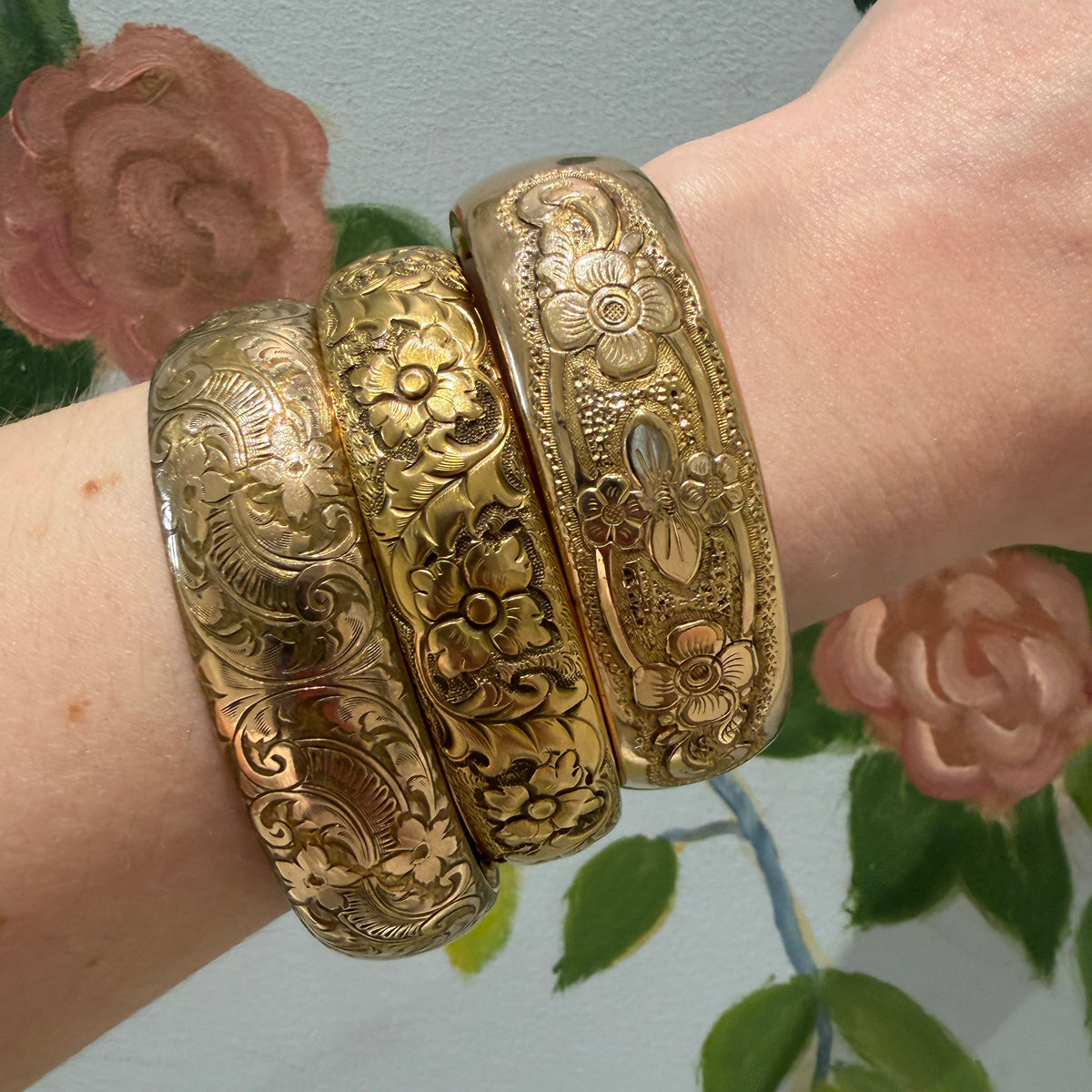Vintage Floral Pattern Gold-Filled Wide Bangles