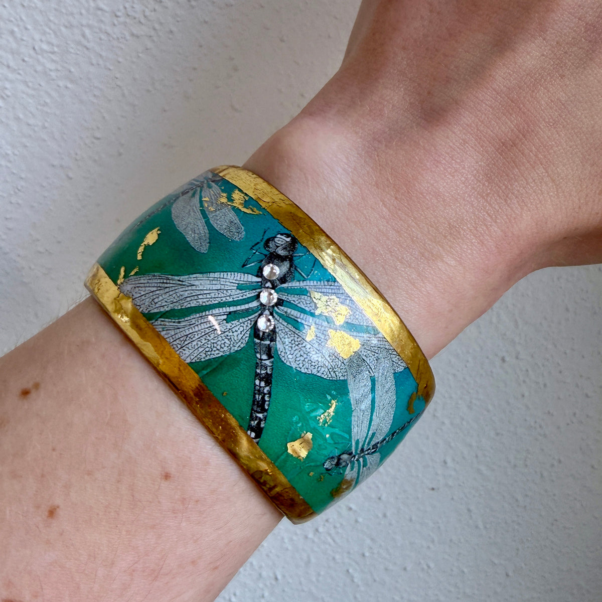 Evocateur Dragonfly Blue Green 22K Gold Leaf Cuff 1.5"