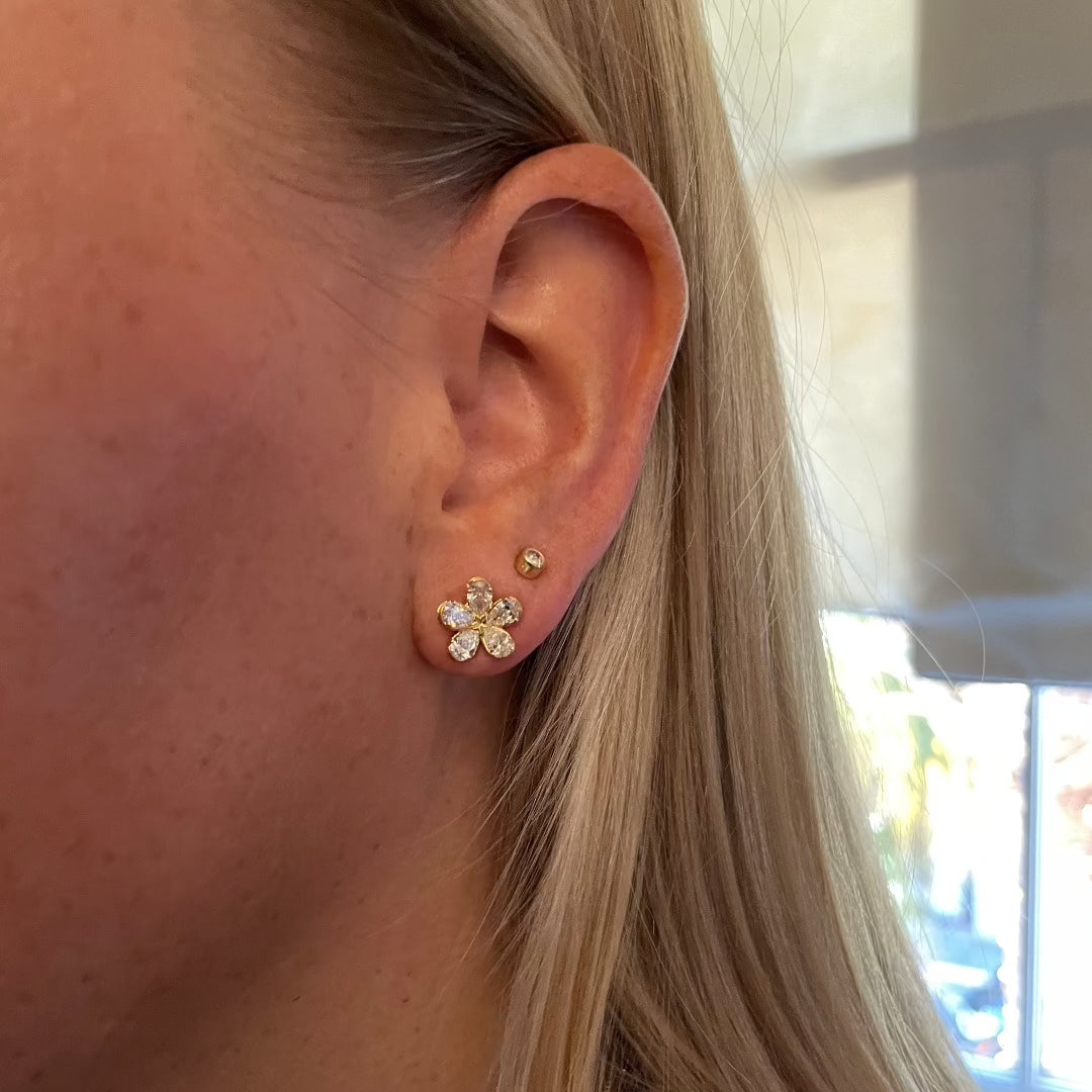 1.46ct Pear Shaped Diamond 18K Gold Flower Stud Earrings
