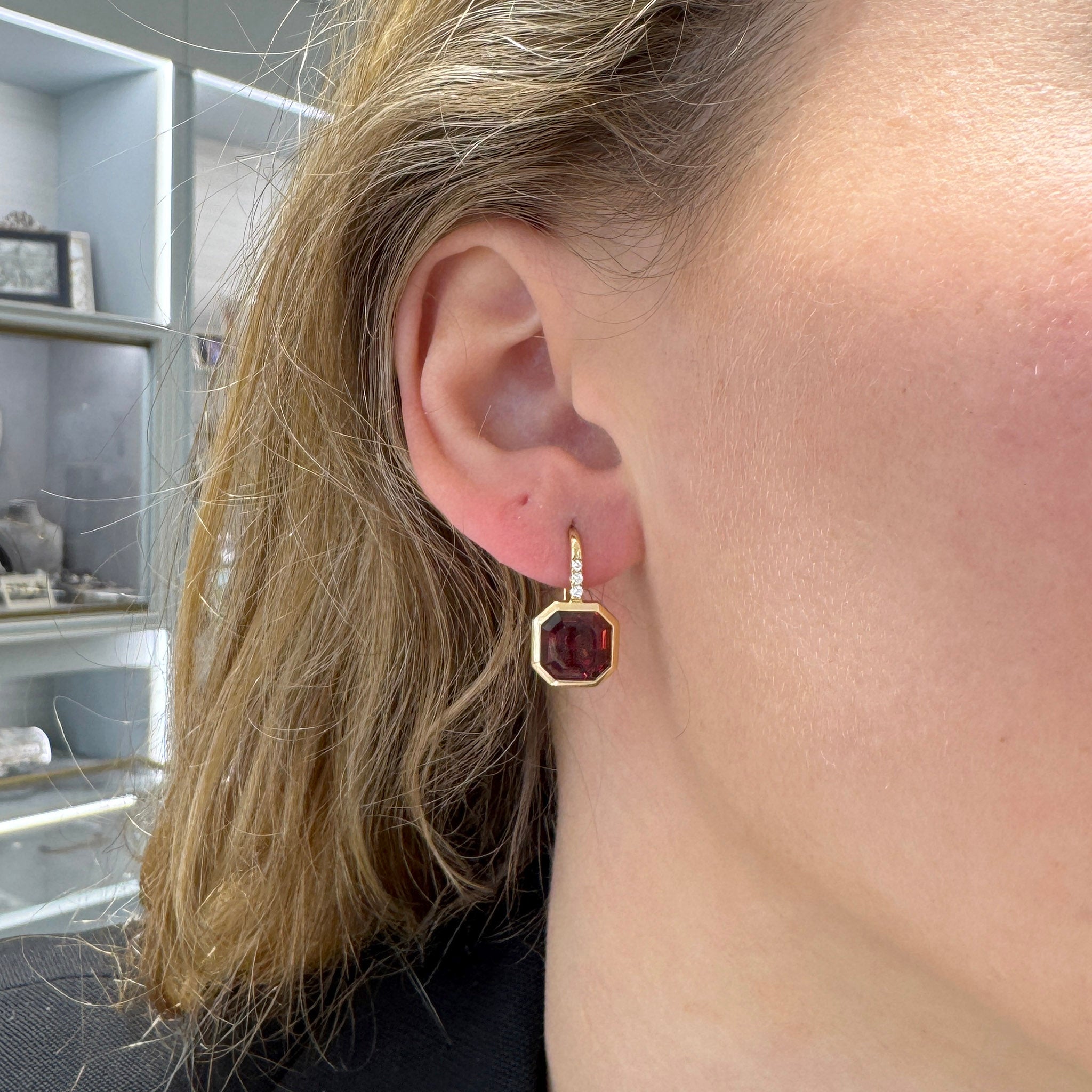 Goshwara Octagonal Bezel Drop Garnet 18K Gold Earrings