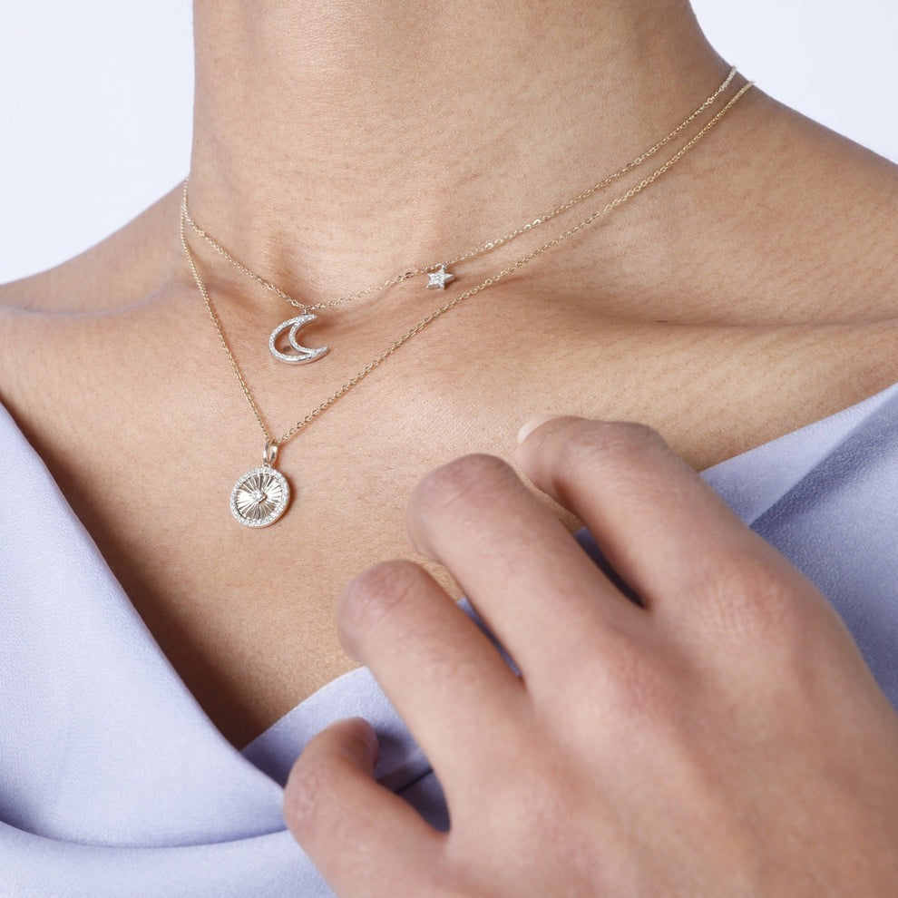 Diamond 14K Yellow Gold Fluted Medallion Pendant Necklace