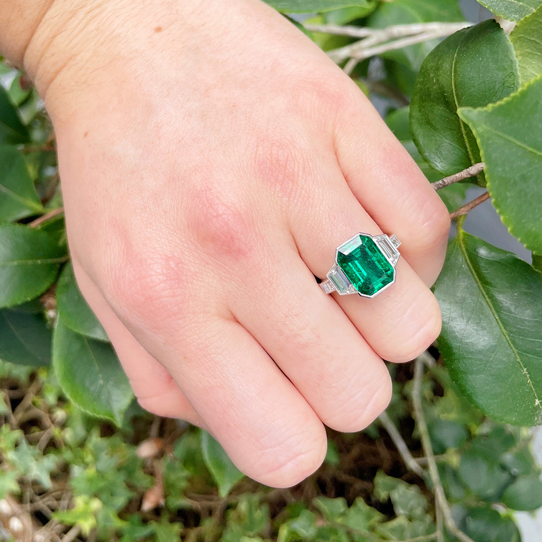 Art Deco Style Emerald & Diamond Three Stone Platinum Ring – Croghan'S  Jewel Box