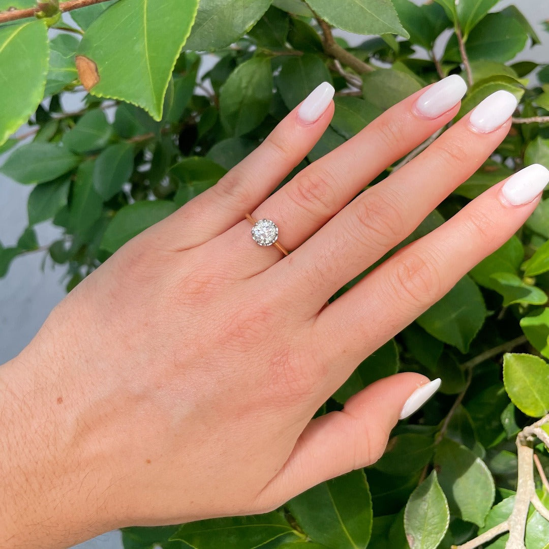 Ridged 18 KT Single Stone Diamond Engagement Ring
